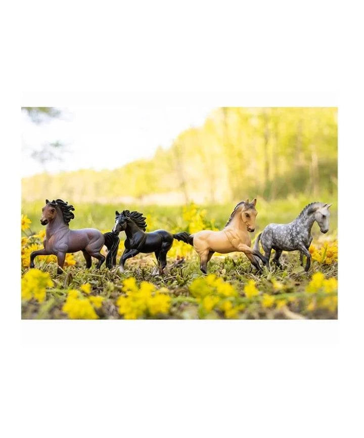 Poetry in Motion Gift Set Breyer Model Horses